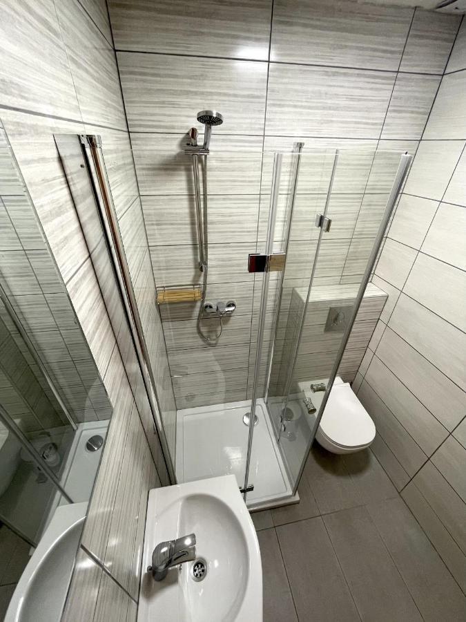Apartments And Rooms Pri Baslju เชียร์คโน ภายนอก รูปภาพ
